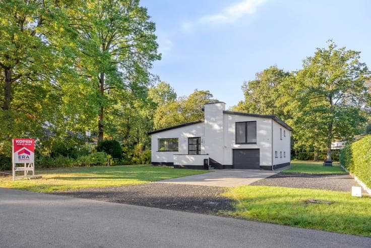 Renovated villa with garden and pool