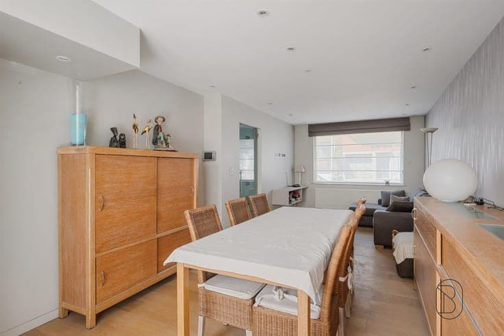 Instapklare gezinswoning met 4 slaapkamers en zonnige tuin!