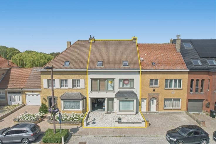 Beautifully finished house in Nieuwpoort-Stad on 284 m².