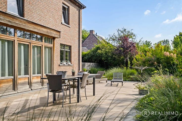 Exclusieve villa met ruime woonoppervlakte en rustige lig...