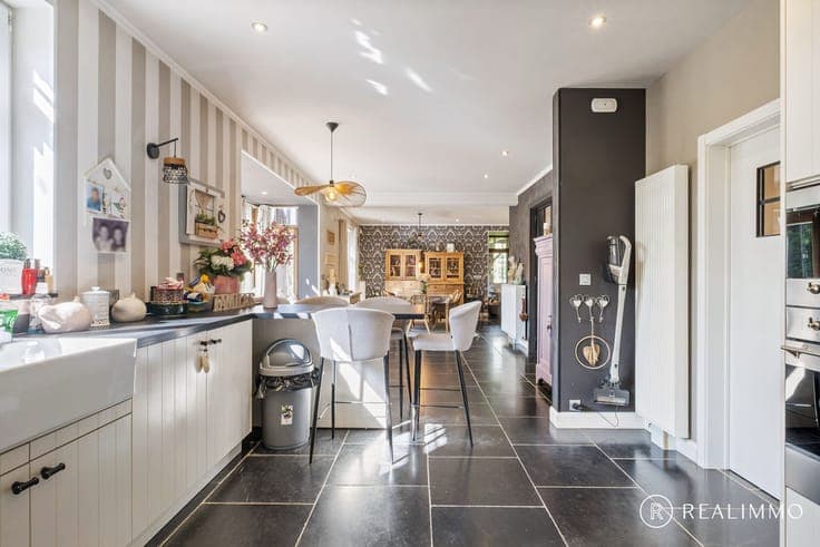 Exclusieve villa met ruime woonoppervlakte en rustige lig...