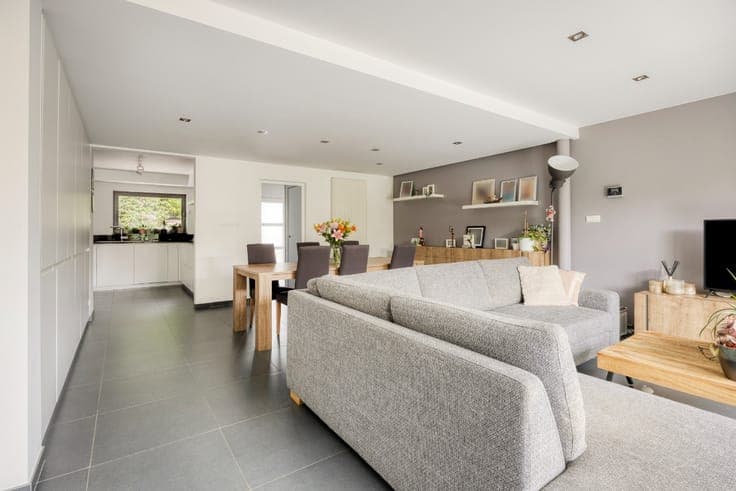 Move-in Ready Home in Battel with Southeast-Facing Garden