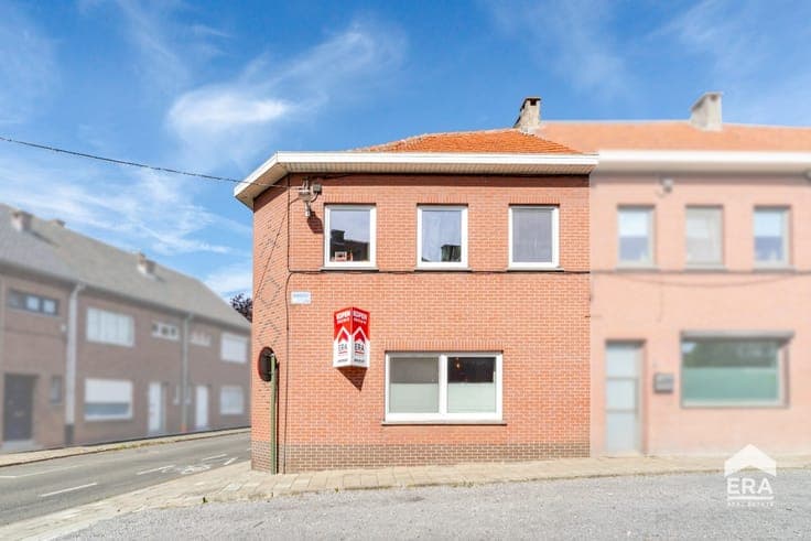 Semi-detached house with garden in central Tienen