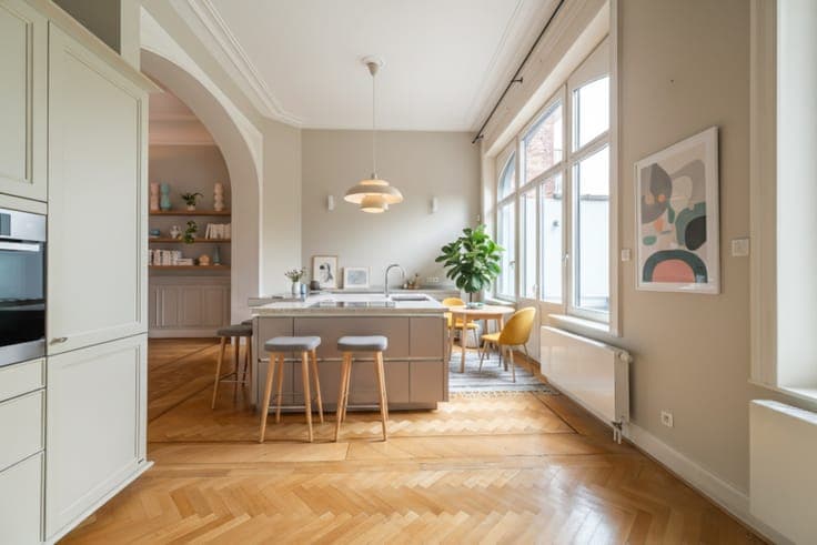 Molière - Renovated 1910 townhouse with south garden