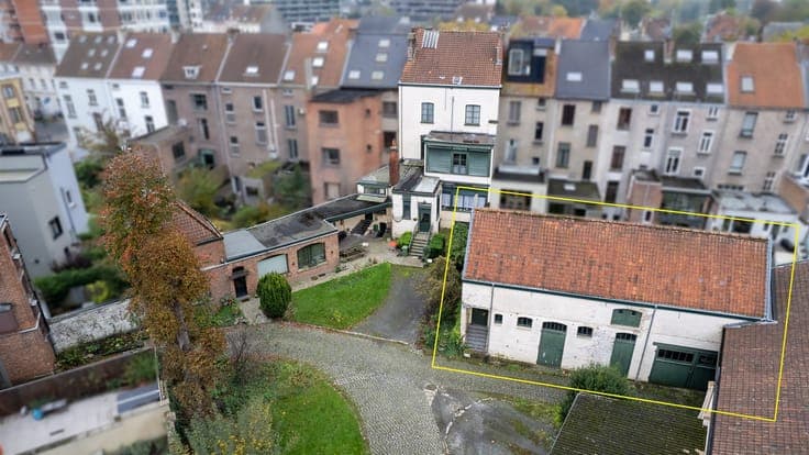 Charming coach house in a prime location in Ghent
