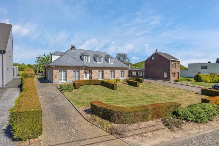 House in Roosdaal