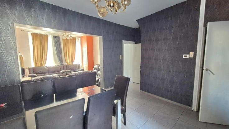 Instapklare gezinswoning met 3 slaapkamers, keuken, verni...