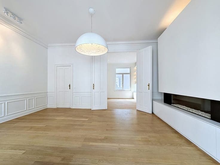 De Crayer: a splendid, renovated 5-bedroom mansion