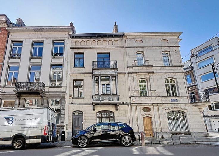 De Crayer: a splendid, renovated 5-bedroom mansion