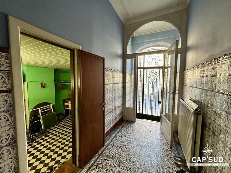 Tour & Taxis: 360m² house, 6 beds, terrace, garage