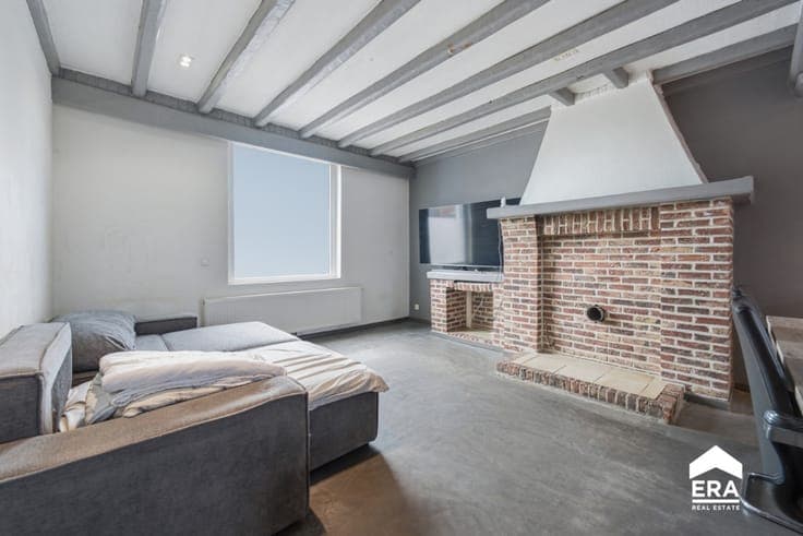 House for sale in the center of Hooglede with 4 bedrooms