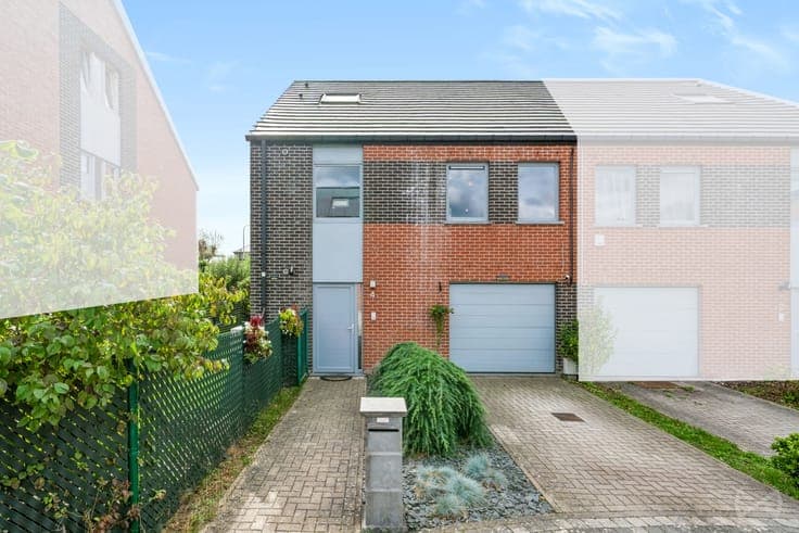 Immaculate 4 bedroom house in Thines
