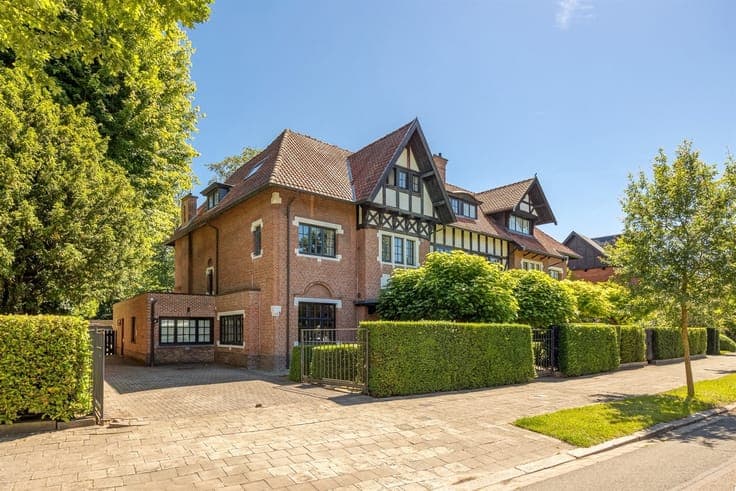 Park Den Brandt ∣ Exceptional semi-detached cottage-style vi