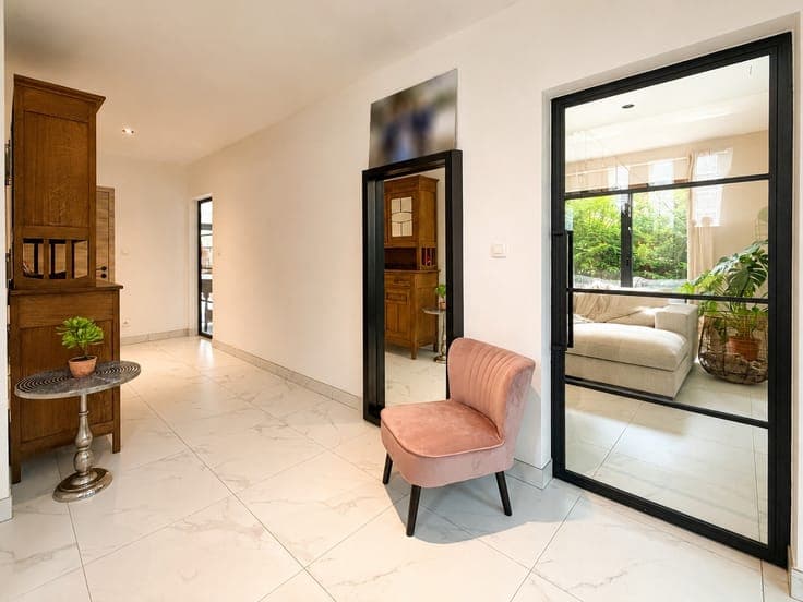 Te koop, instapklare, alleenstaande woning met garage op ...