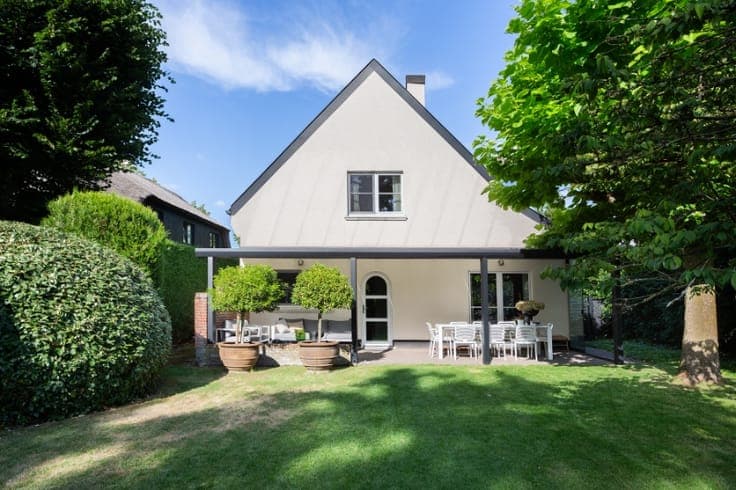 Luxueuze villa, toplocatie,Z-tuin, zwembad, veel privacy!!!