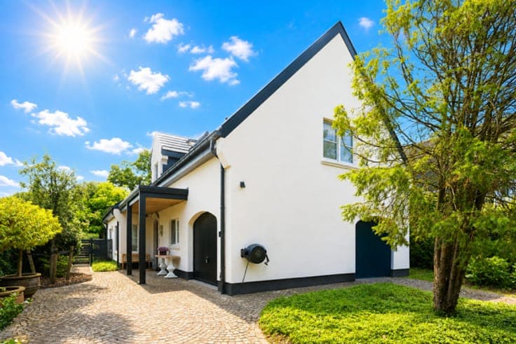 Luxueuze villa, toplocatie,Z-tuin, zwembad, veel privacy!!!