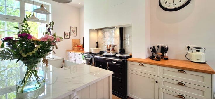 Stunning Manor House with Orchard in Kapellen