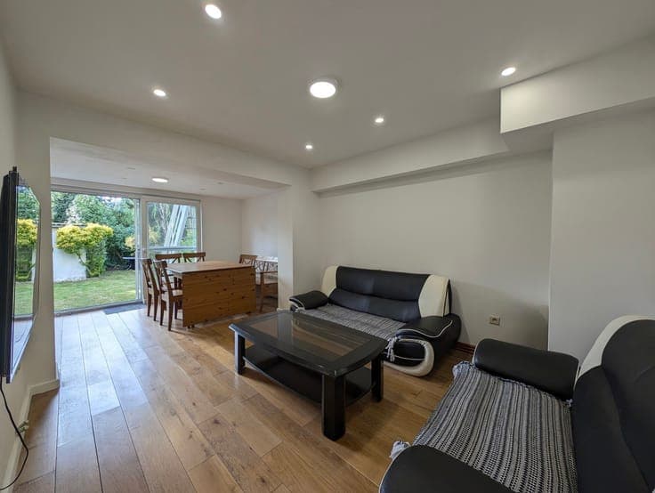 Stockel area, 196m² house, 4 bedrooms, garden, garage