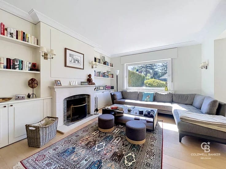 Fully Renovated ±280 sqm House with 5 Bedrooms, southwest-Fa