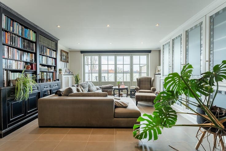 Instapklaar duplex appartement met garagebox en ruim zonn...