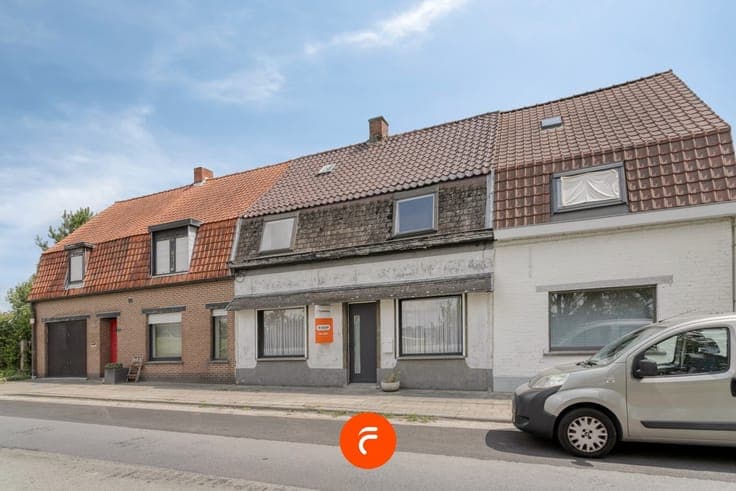 Verder af te werken woning met tuin op 171 m2