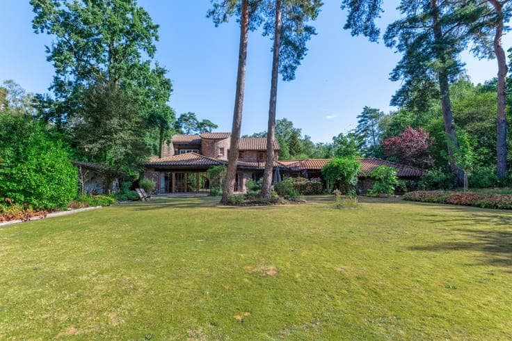 Vlassak-Verhulstvilla op uitstekende locatie
