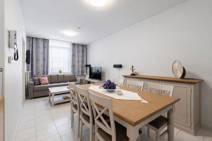 Instapklare woning ( 83 m²) met 2 slaapkamers en buitenruimt