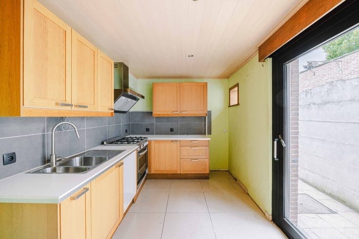 Te renoveren woning nabij centrum Destelbergen