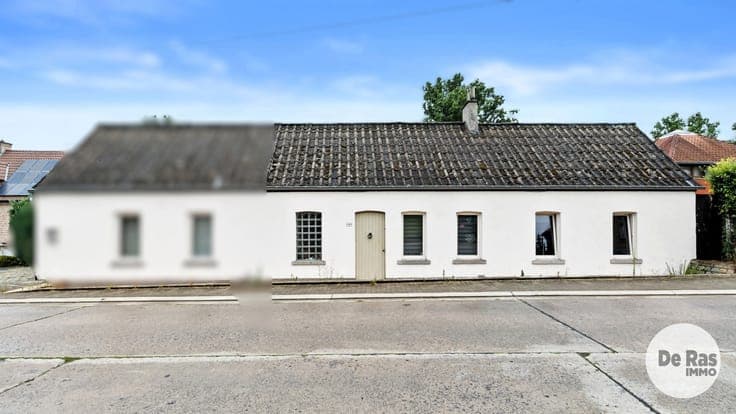 NEDERHASSELT (NINOVE) – Woning met renovatiemogelijkheden