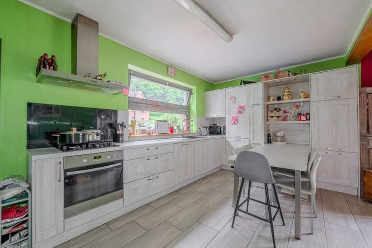 3-bedroom house in Thon