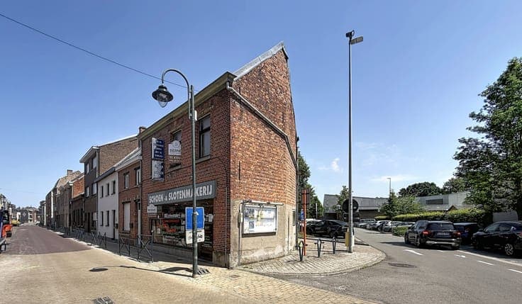 Te renoveren pand centrum Lebbeke