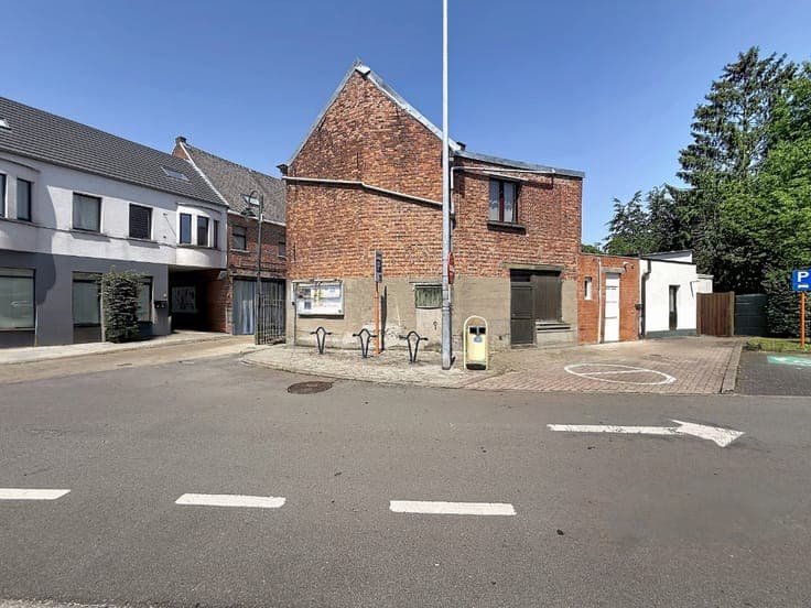 Te renoveren pand centrum Lebbeke