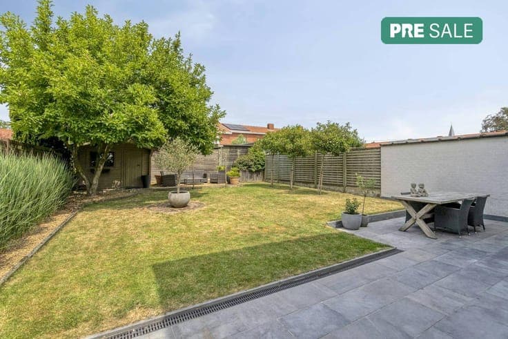 Ready to move in house with 4 bedrooms in Rollegem-Kapelle