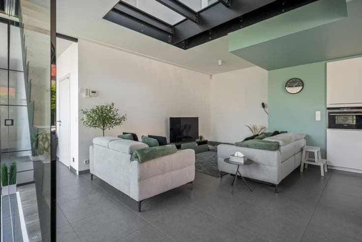 Bright house with swimming pool for sale in Asse
