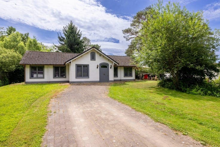 Instapklare bungalow op een prachtig perceel in het groen...