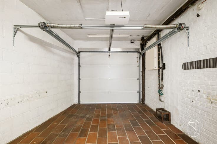 Zeer ruime woning met tal van mogelijkheden!