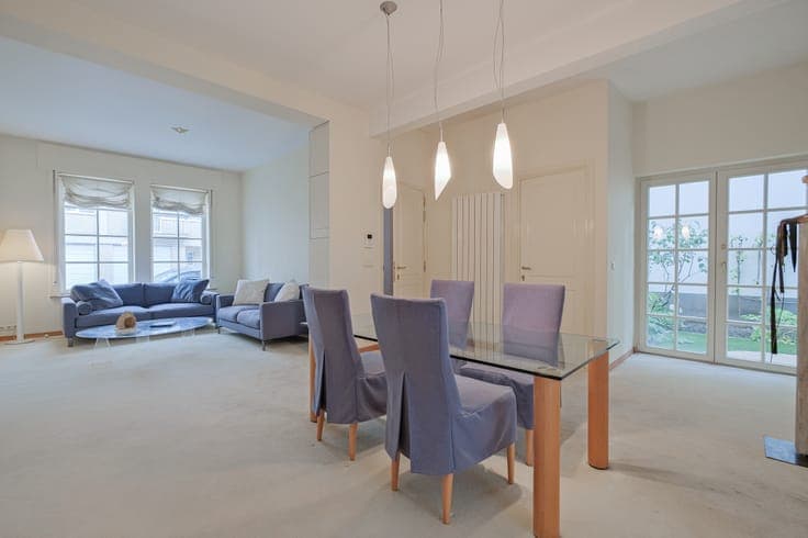Beautiful 1927 Brussels townhouse in Altitude 100