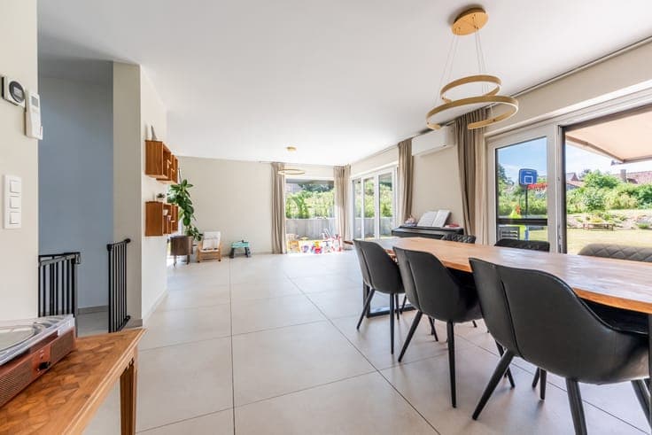 Modern 2020 Passive and Bright Home