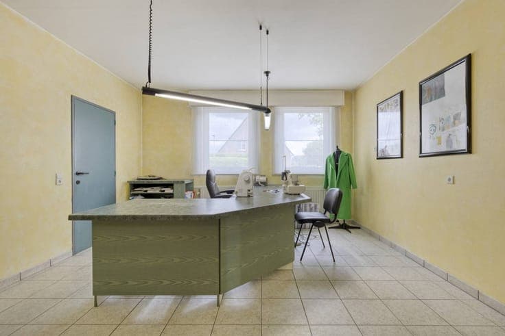 Spacious doctor's home with practice for sale in Hoogstraten