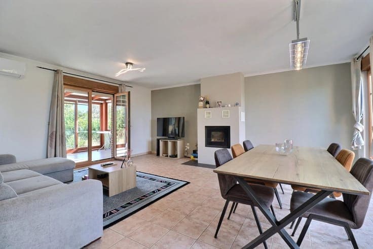 Sale - Villa Silly - 420,000 €