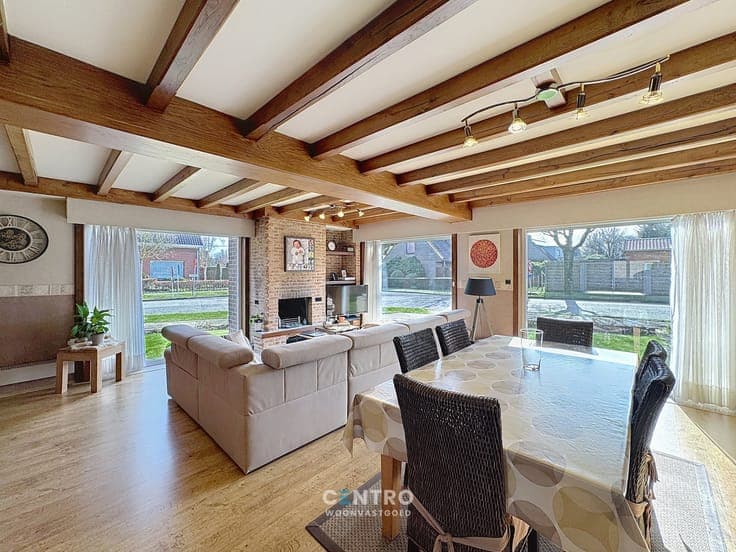 Interessante woning te Oekene met 5 slpks, garage én 4 pa...