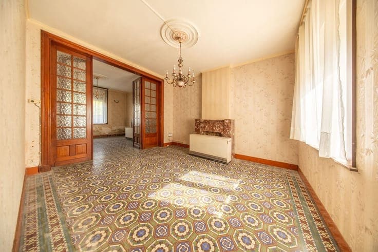 Villa 4 façades avec garage, jardin, annexes ET verger - Fai
