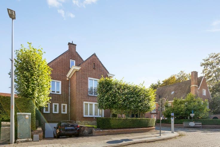 Villa met 4 slaapkamers op TOPlocatie - KIJKDAGEN MET BIE...