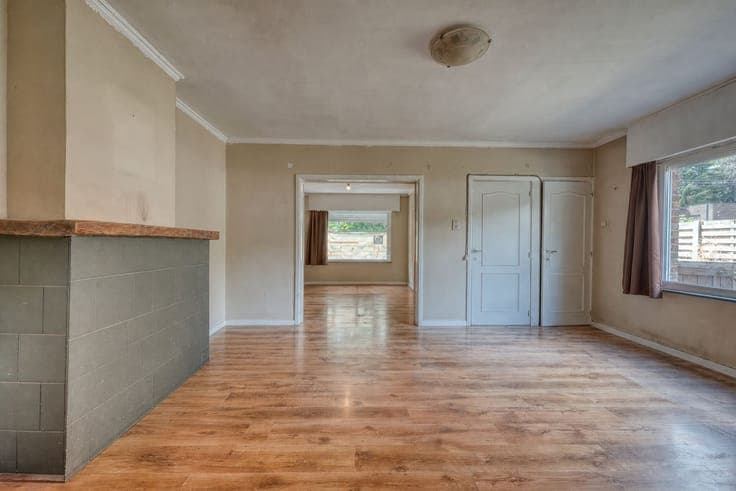 Nabij de Lembeekse bossen gelegen woning met 3-4 slaapkam...