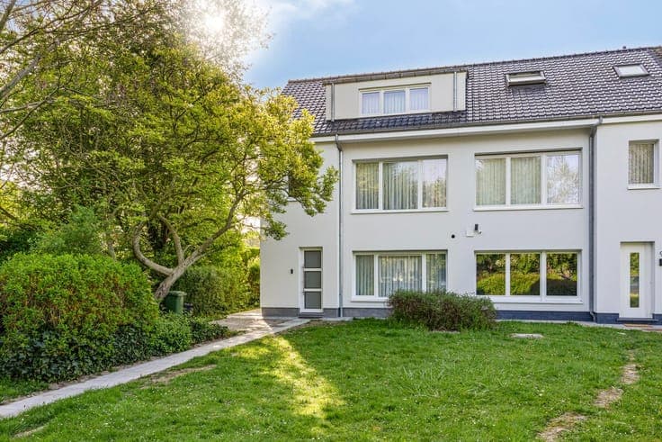 Energiezuinige, instapklare gezinswoning met 4 slaapkamer...