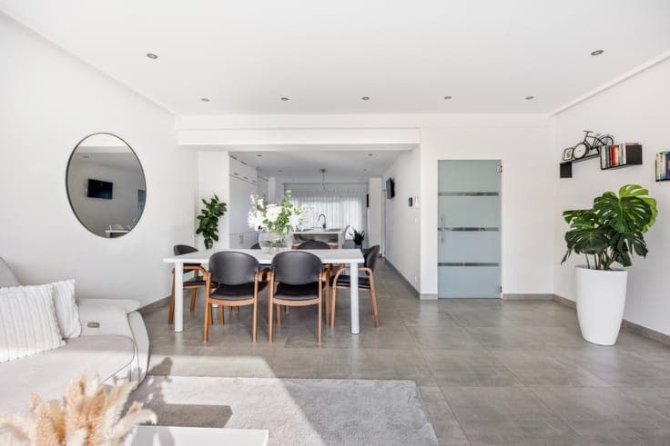 Energiezuinige, instapklare gezinswoning met 4 slaapkamer...