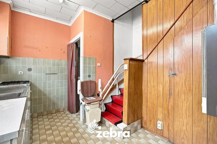 Halfopen woning in tuinwijk te koop in Roeselare!
