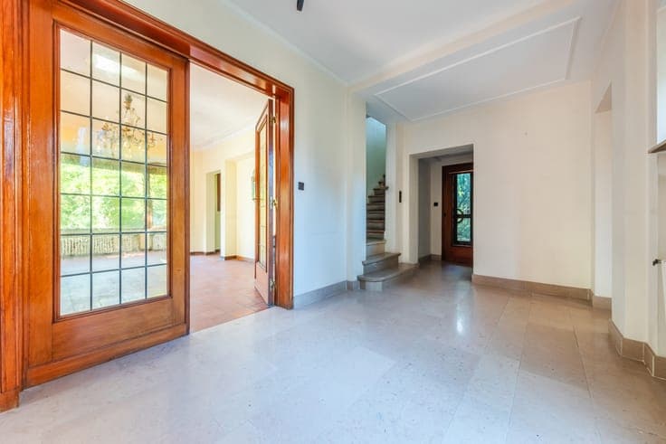 Property with preserved charm on 54 ares