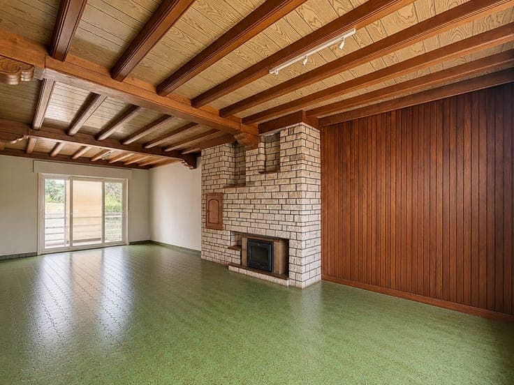 3-bedroom bel-etage house with 2-car garage and west-facing
