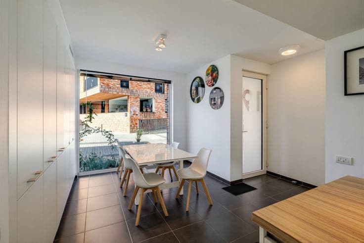 Energiezuinige stadswoning met 3 slaapkamers, terras en priv